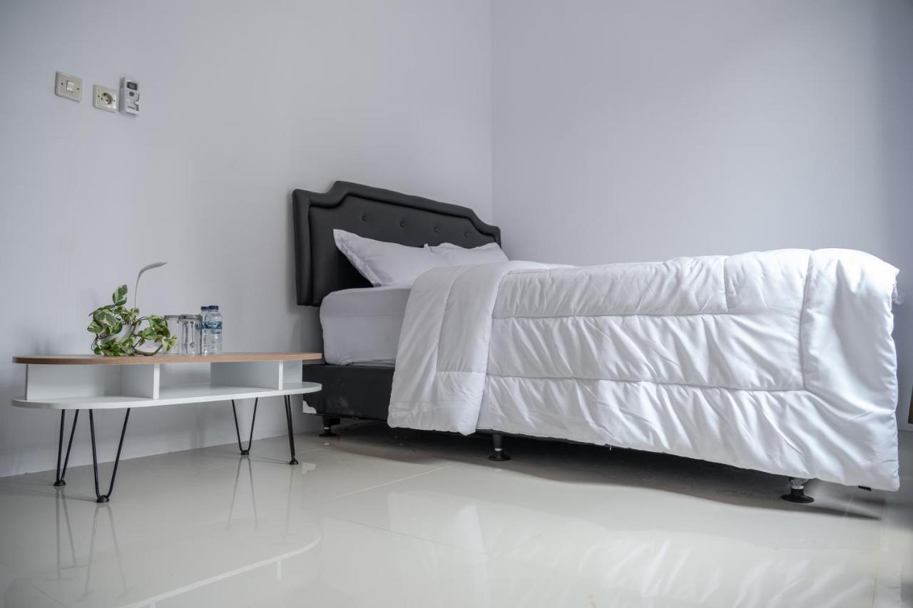 Azalia Homestay Yogyakarta Dış mekan fotoğraf