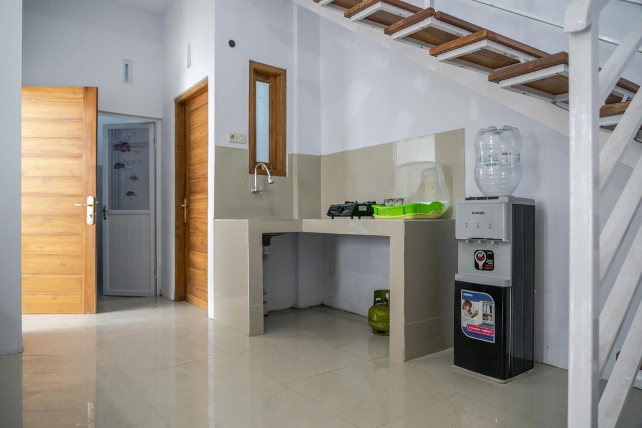 Azalia Homestay Yogyakarta Dış mekan fotoğraf