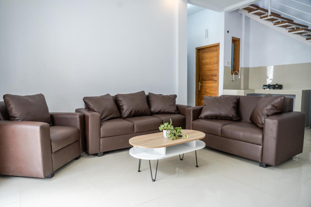 Azalia Homestay Yogyakarta Dış mekan fotoğraf