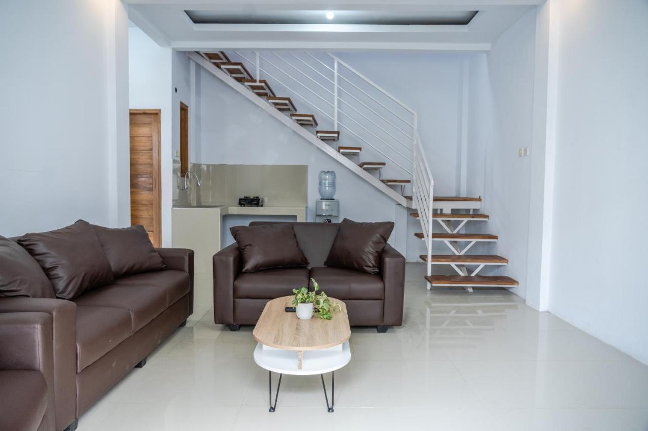 Azalia Homestay Yogyakarta Dış mekan fotoğraf